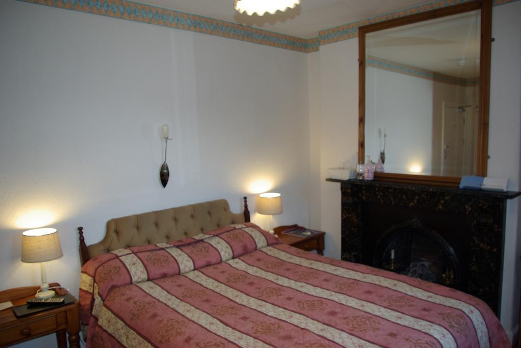 Menai Bank Hotel Caernarfon Room photo